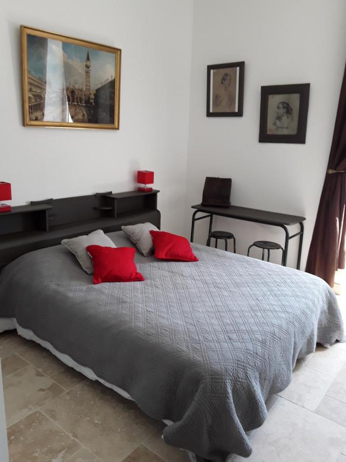 Le Moulin A Vent Bed and Breakfast Bertric-Burée Εξωτερικό φωτογραφία