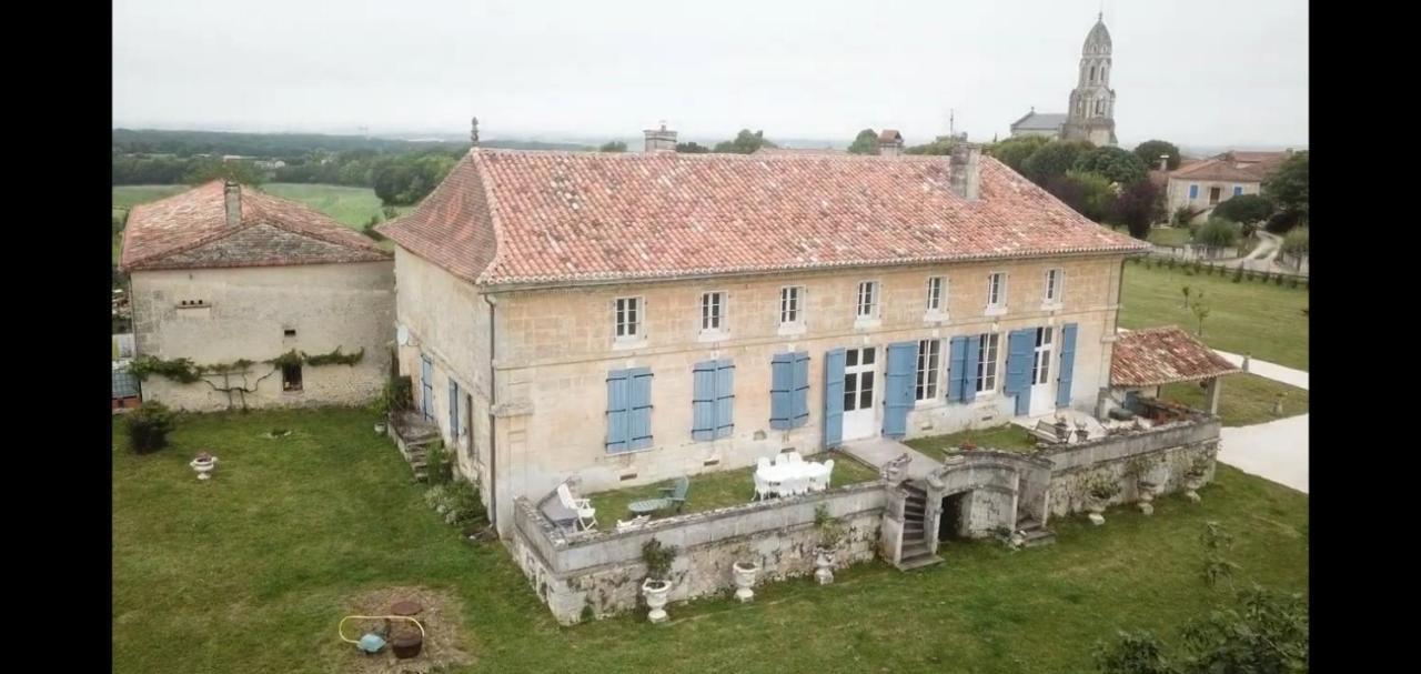 Le Moulin A Vent Bed and Breakfast Bertric-Burée Εξωτερικό φωτογραφία